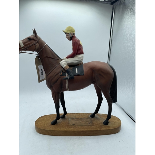 692 - RED RUM BESWICK