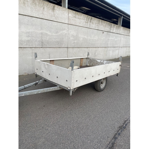 800 - SMALL 2 WHEEL TRAILER