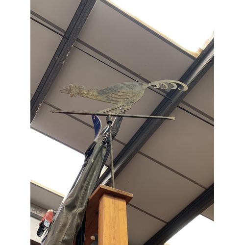 535 - RUSTIC COCKEREL WEATHER VANE