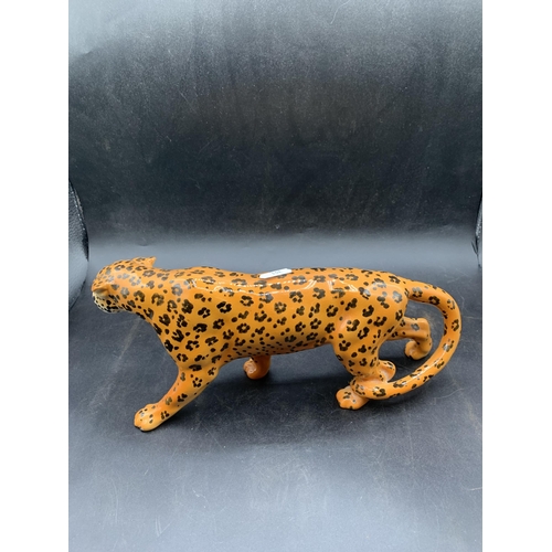 488 - BESWICK CHEETAH