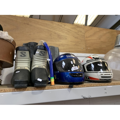 664 - SKI BOOTS ETC