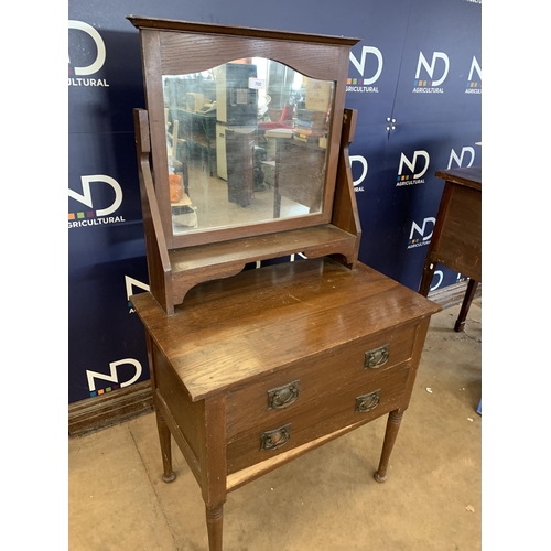 700 - DRESSING TABLE