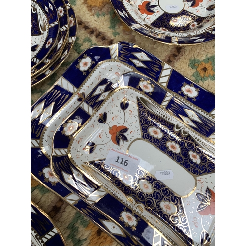 116 - 18C IMARI PATTERN PLATES