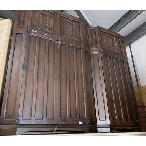 800 - 2 WARDROBES