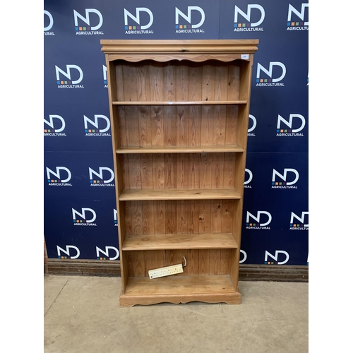 729 - PINE BOOK SHELF