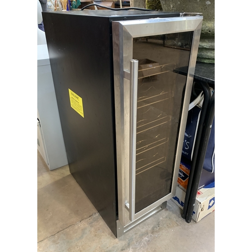 810 - WINE FRIDGE