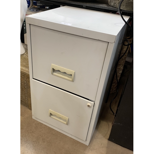 811 - FILLING CABINET