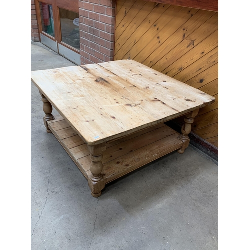 201 - PITCH PINE COFFEE TABLE