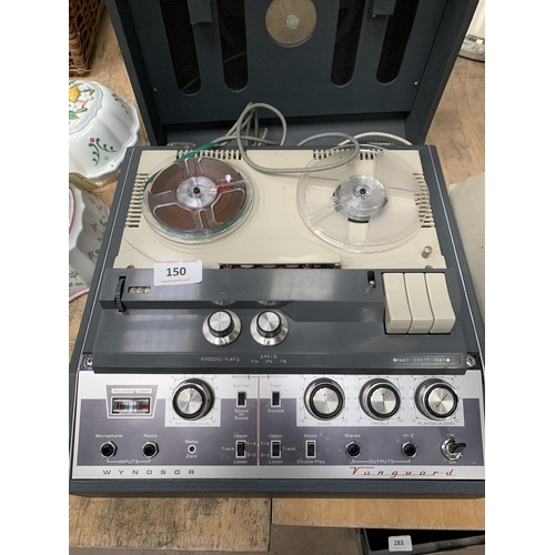 150 - WYNDSOR VANGUARD TAPE RECORDER