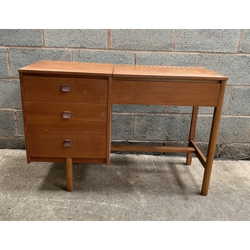 232 - RETRO DRESSING TABLE