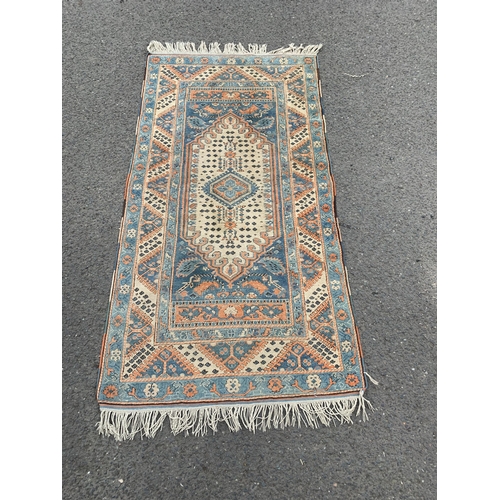 256 - COUNTRY HOUSE RUG UNUSUAL COLOURWAY PATTERN