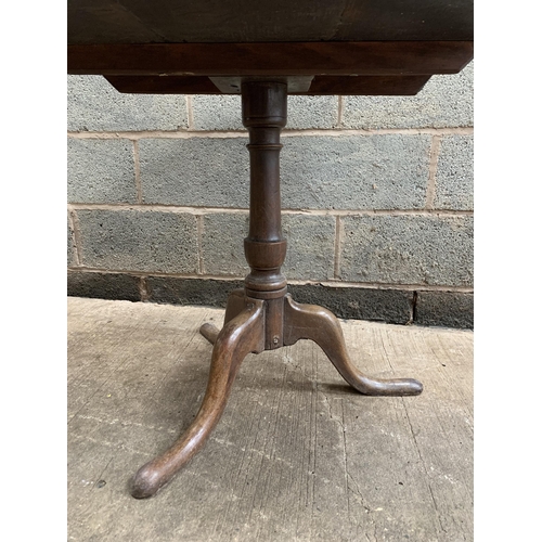 238 - OAK TRIPOD TABLE