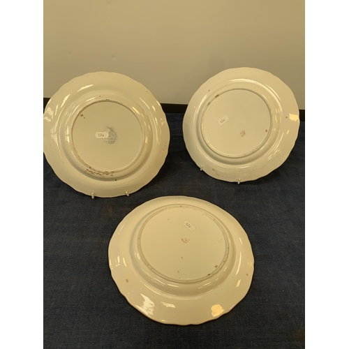 29 - 18TH CENTURY PORCELAIN PLATES