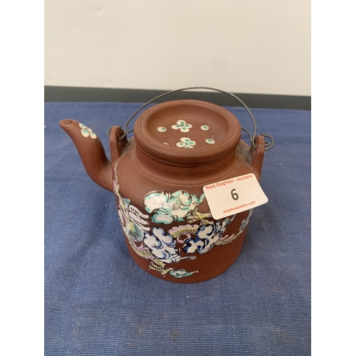 6 - YIK SING TEAPOT