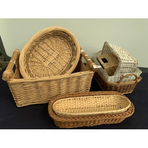 29 - BASKETS ETC