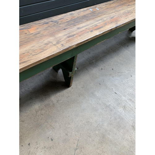 275 - PINE BENCH