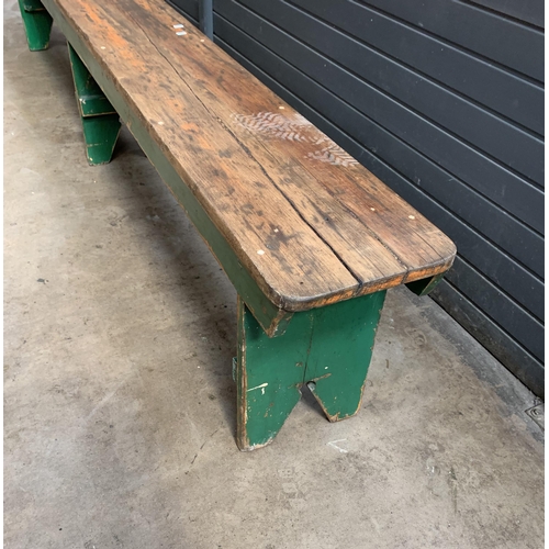 275 - PINE BENCH