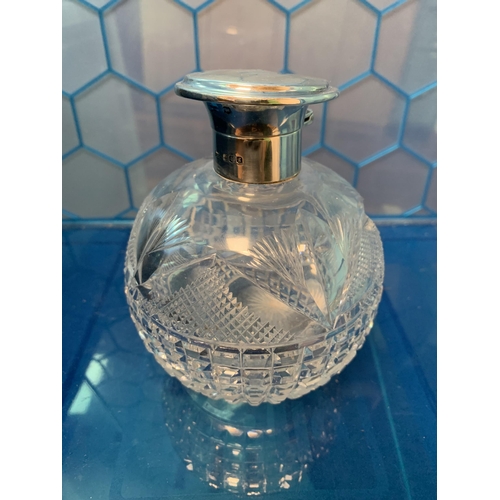 303 - LARGE PERFUME BOTTLE SHEFFIELD 1924 WALKER & HALL 
456 GRAMS