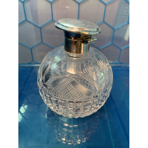 303 - LARGE PERFUME BOTTLE SHEFFIELD 1924 WALKER & HALL 
456 GRAMS