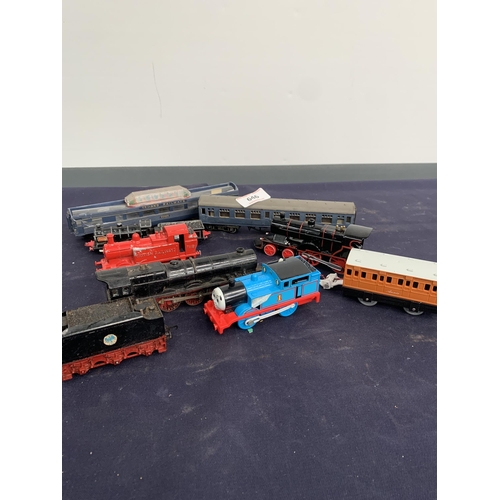 646 - DIECAST TRAINS