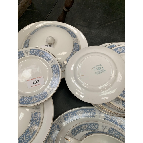 107 - PART DINNER SERVICE