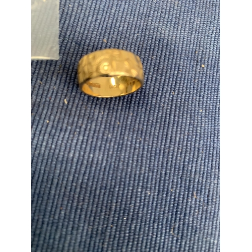 166 - 18CT GOLD RING