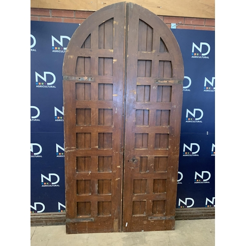 20 - EARLY WELSH CHAPEL DOORS