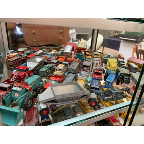 120 - DIECAST MODELS