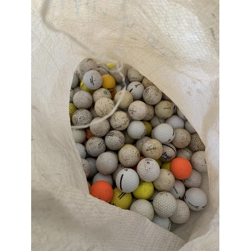 11 - FELT & GOLF BALLS