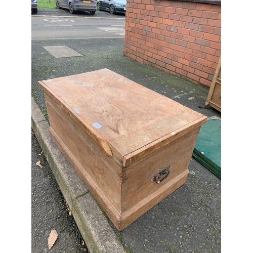 52 - VICTORIAN ELM BLANKET BOX