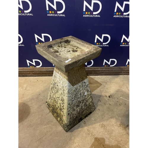 17 - COMPOSITE STONE BIRD BATH