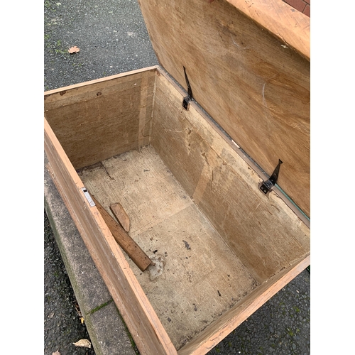 52 - VICTORIAN ELM BLANKET BOX