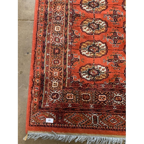 69 - RUG APPROX 170CM x 250CM