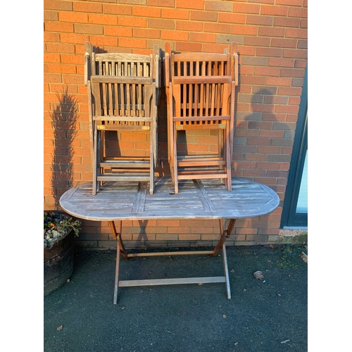 1016 - GARDEN TABLE & CHAIRS