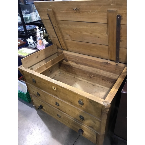 324 - PINE COFFER