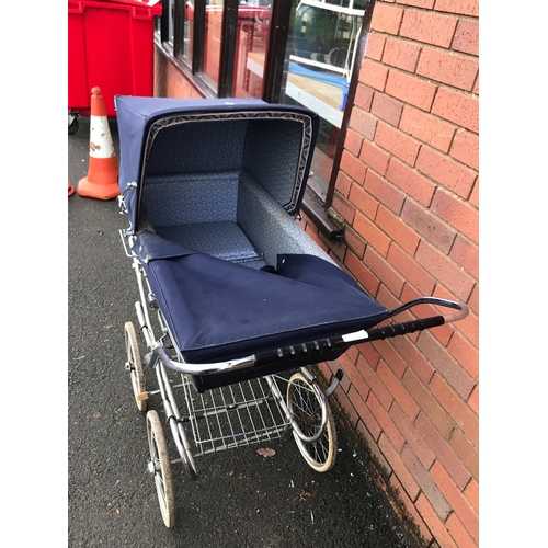 331 - SILVERCROSS VINTAGE PRAM