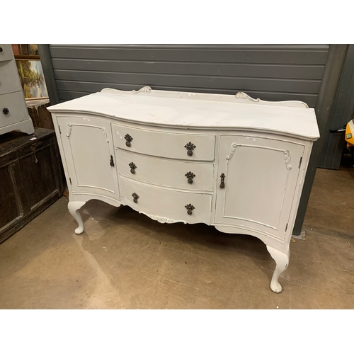 460 - BOW FRONTED DRESSING TABLE