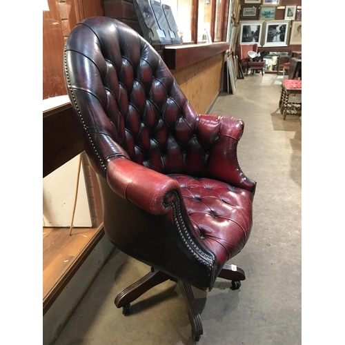 202 - CHESTERFIELD CHAIR