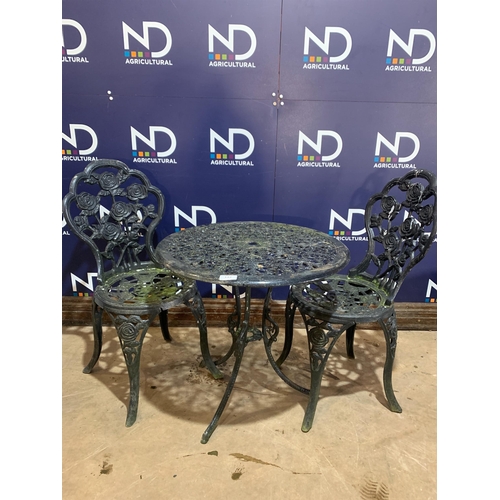 112 - CAST ALUMINIUM GARDEN TABLE & 2 CHAIRS