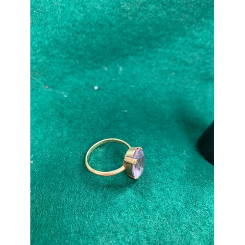 158 - 9CT GOLD AMETHYST RING