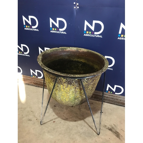 87 - CAST IRON CAULDRON & STAND