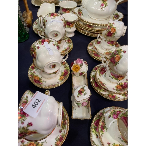 402 - ROYAL ALBERT OLD COUNTRY ROSE TEASET