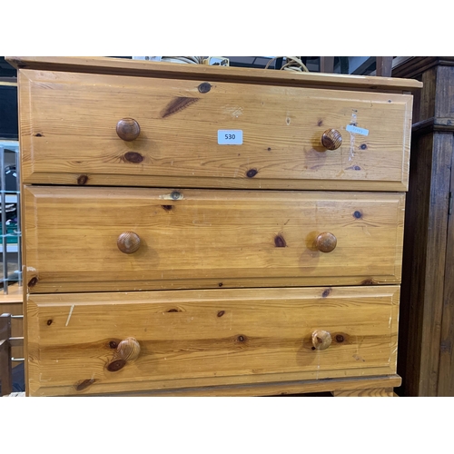 530 - CHEST OF DRAWERS