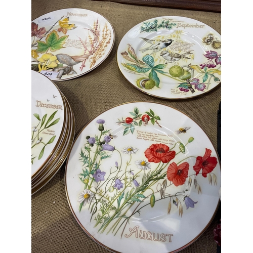 624 - DECORATIVE PLATES