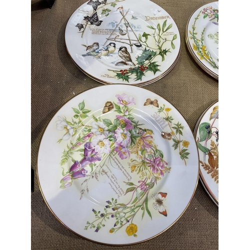 624 - DECORATIVE PLATES