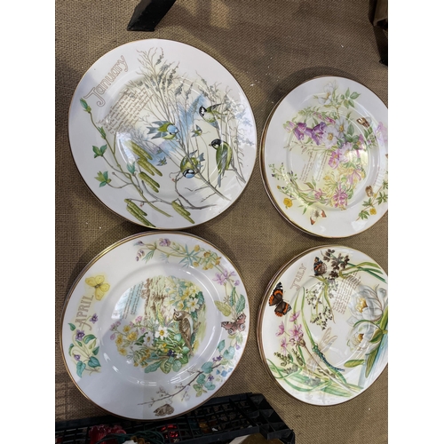 624 - DECORATIVE PLATES