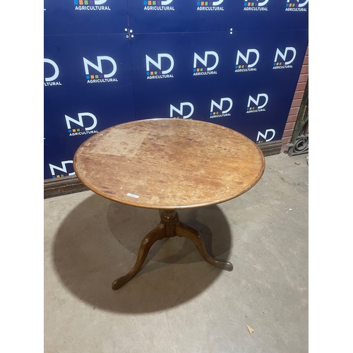 599B - DISH SUPPER TABLE