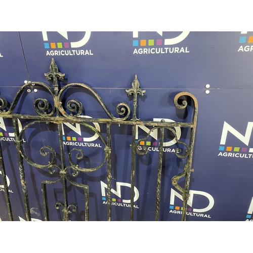 101 - WROUGHT IRON GARDEN GATE