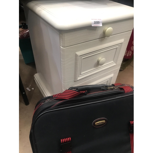 1035 - BEDSIDE CUPBOARD & CASE