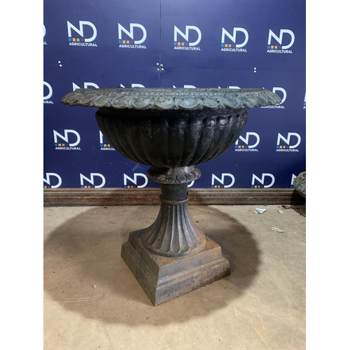 25 - LARGE CAST GARDEN URN